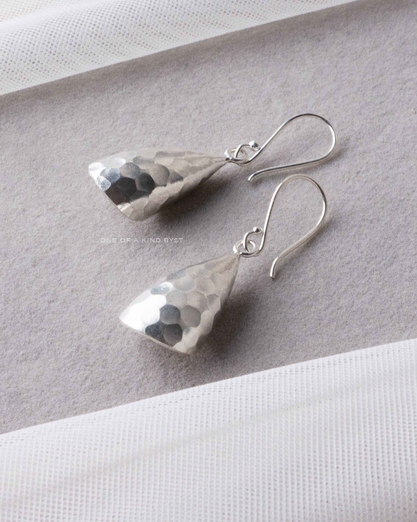 KSE18 カレンシルバー ピアス<ベル>