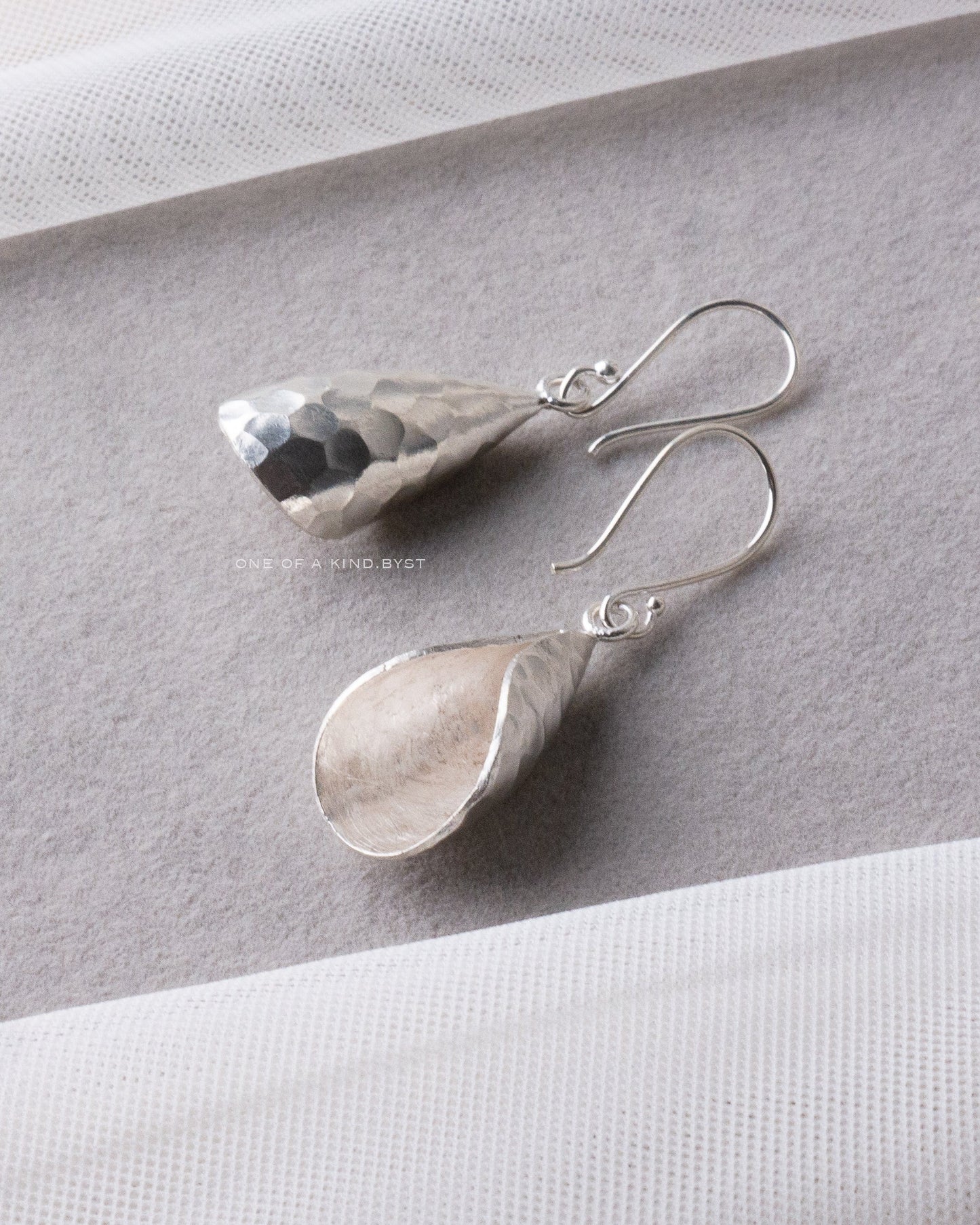 KSE18 カレンシルバー ピアス<ベル>