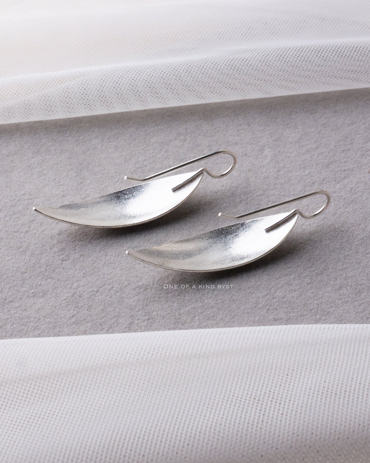 KSE15 カレンシルバー ピアス<リーフフック Aタイプ>