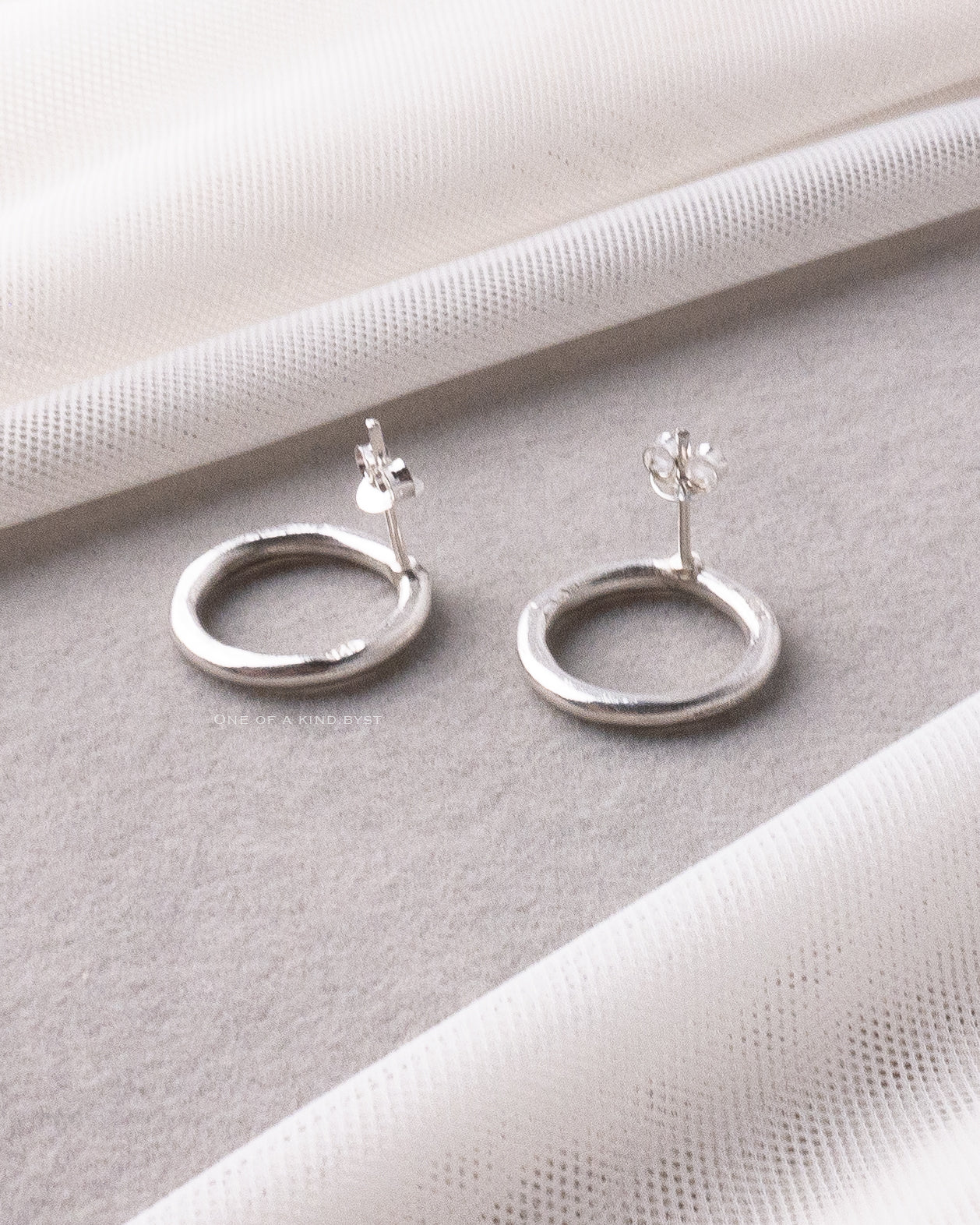 KSE34 カレンシルバー ピアス<サークルスタッド>