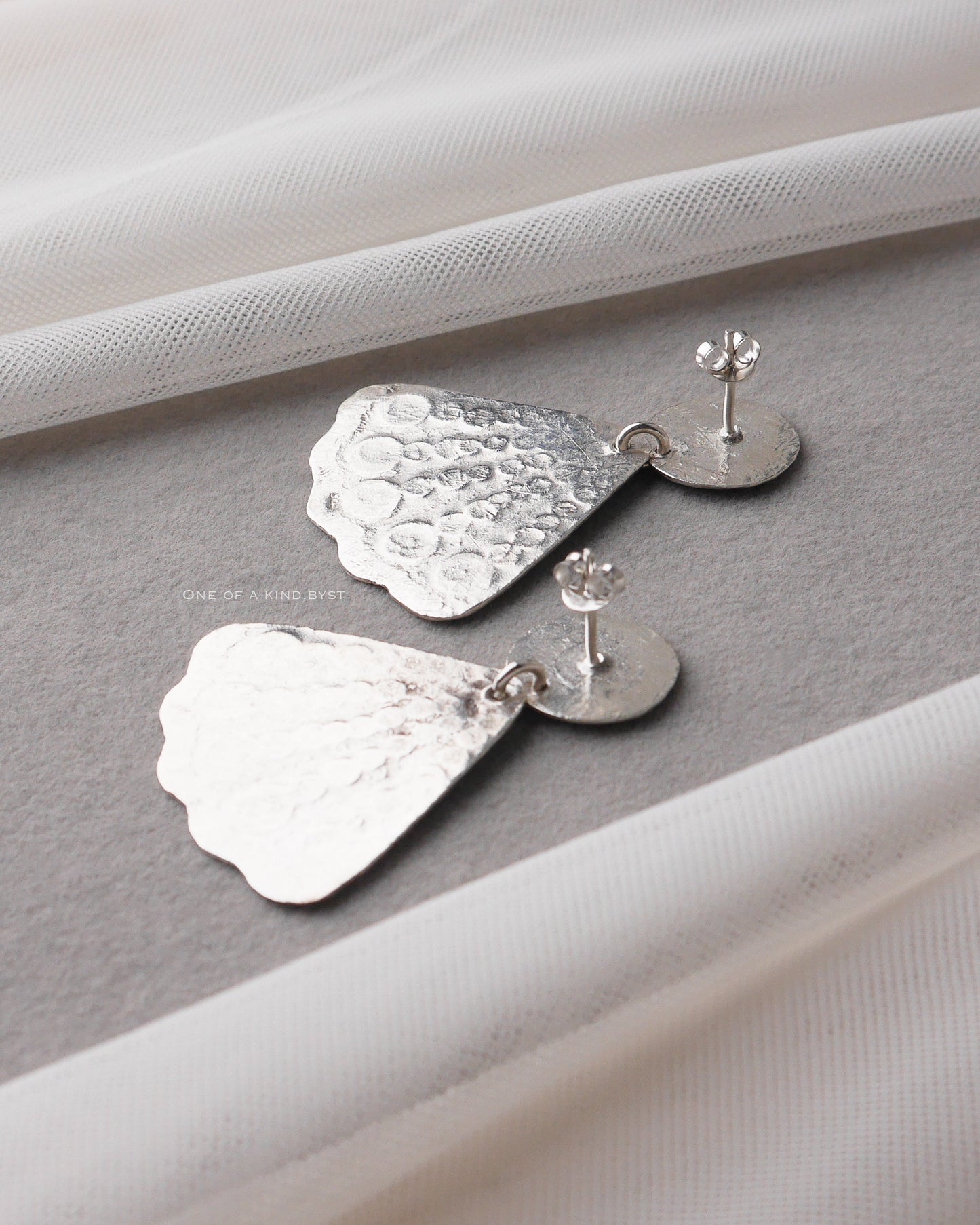 KSE42 カレンシルバー ピアス<Pattern fan スタッド>