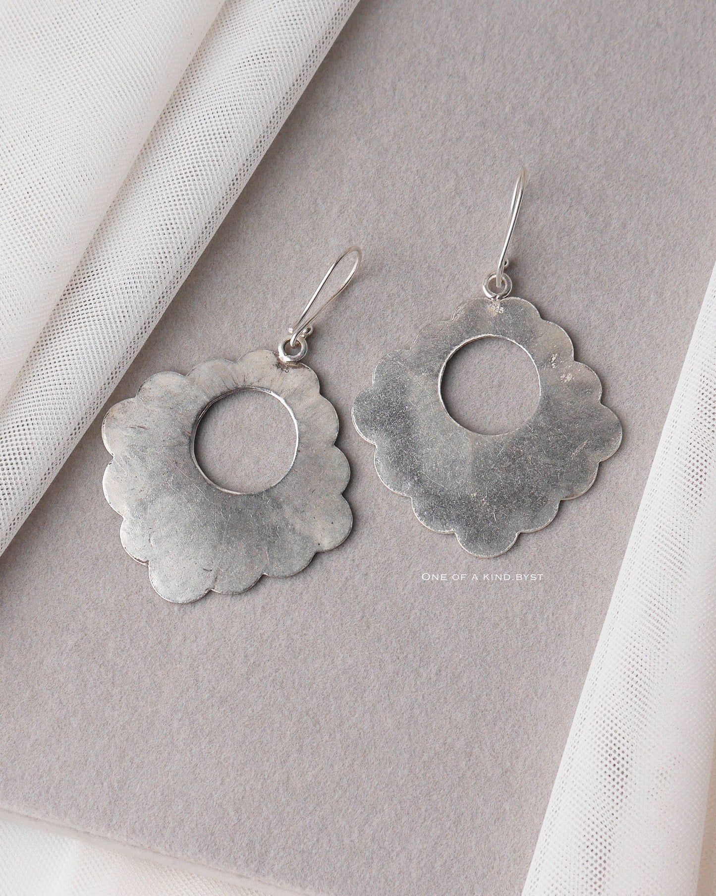 KSE38 カレンシルバー ピアス<wavy ダイヤ>