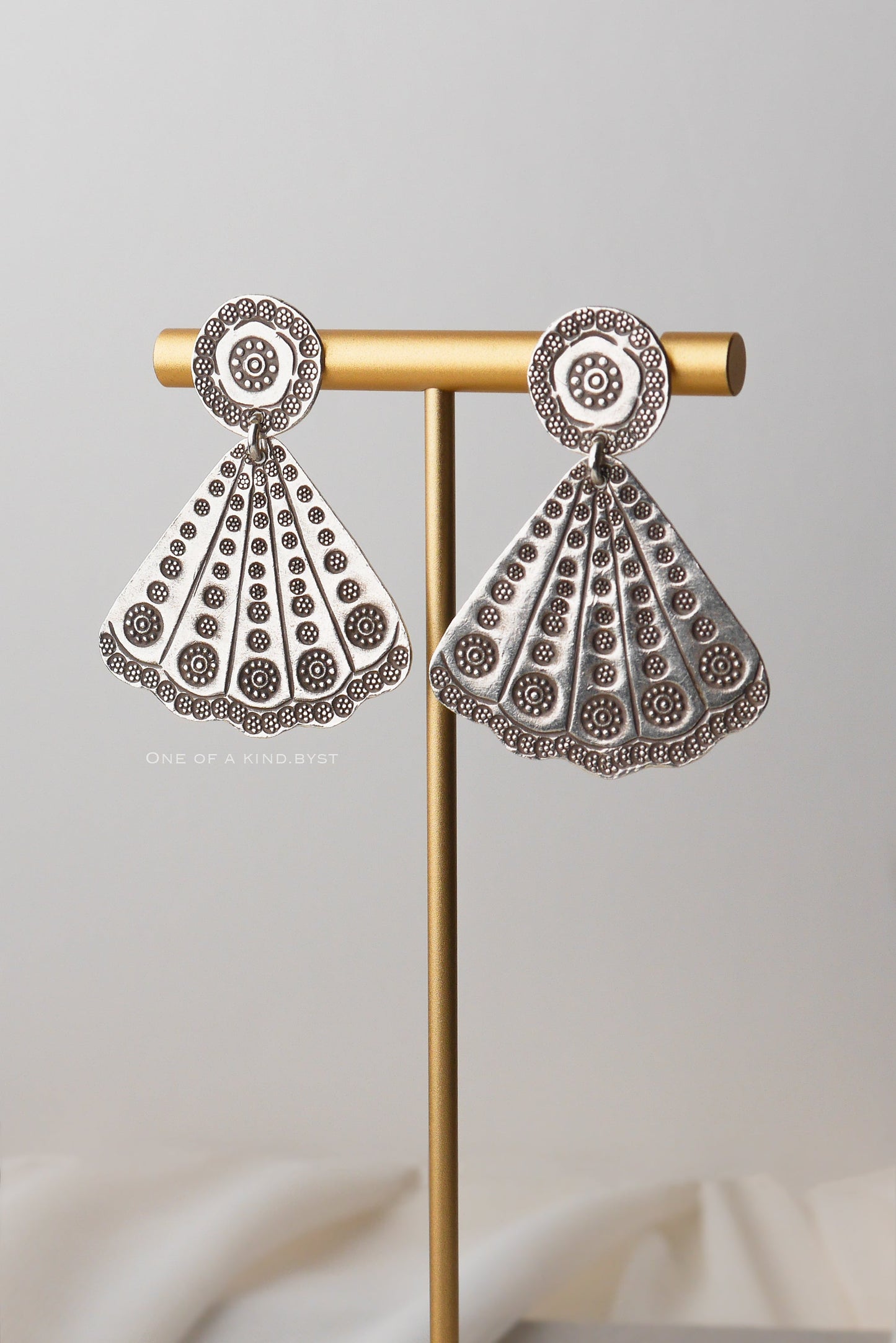 KSE42 カレンシルバー ピアス<Pattern fan スタッド>