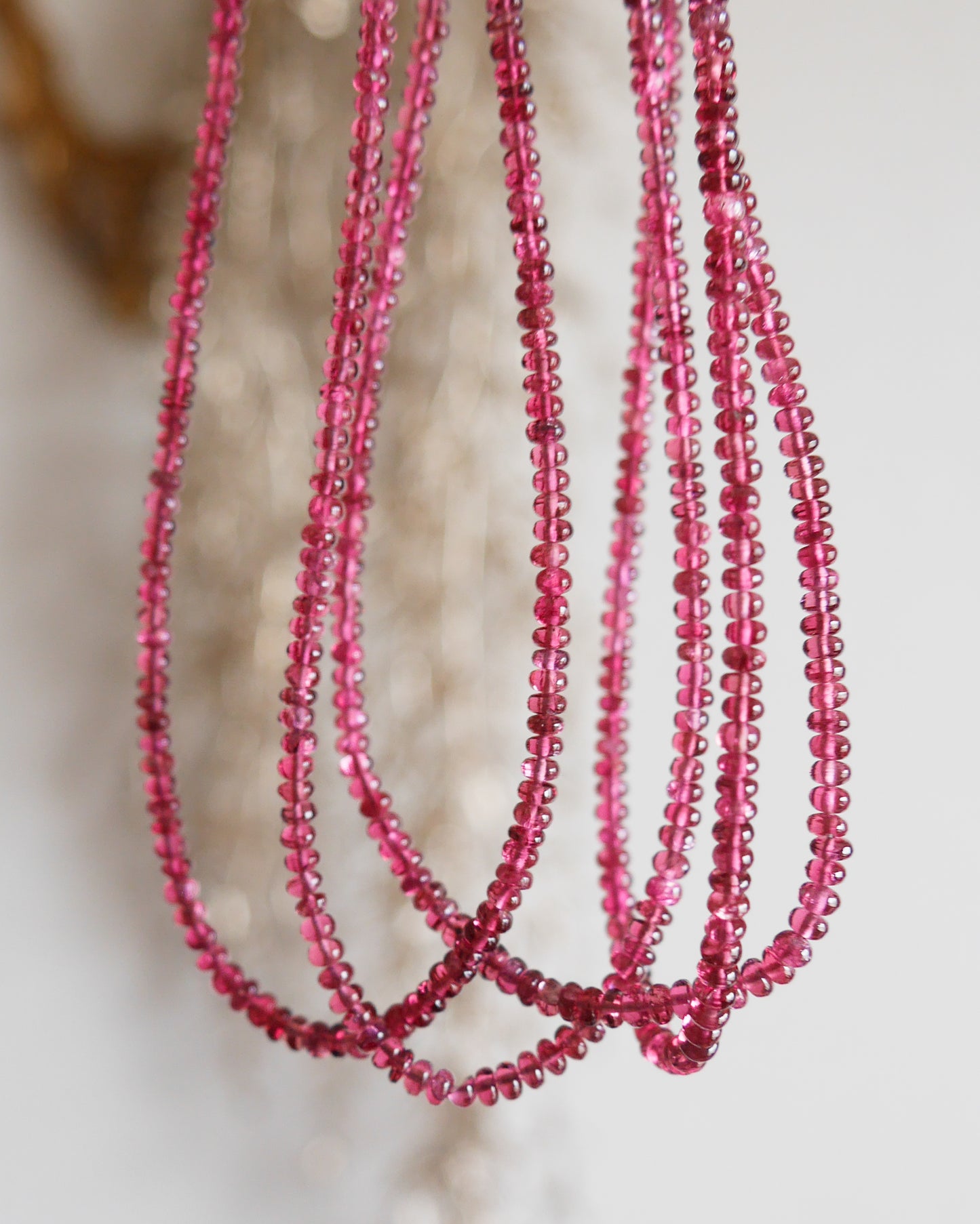 貴重 高透明 レッドピンクスピネル スムースロンデル 1連