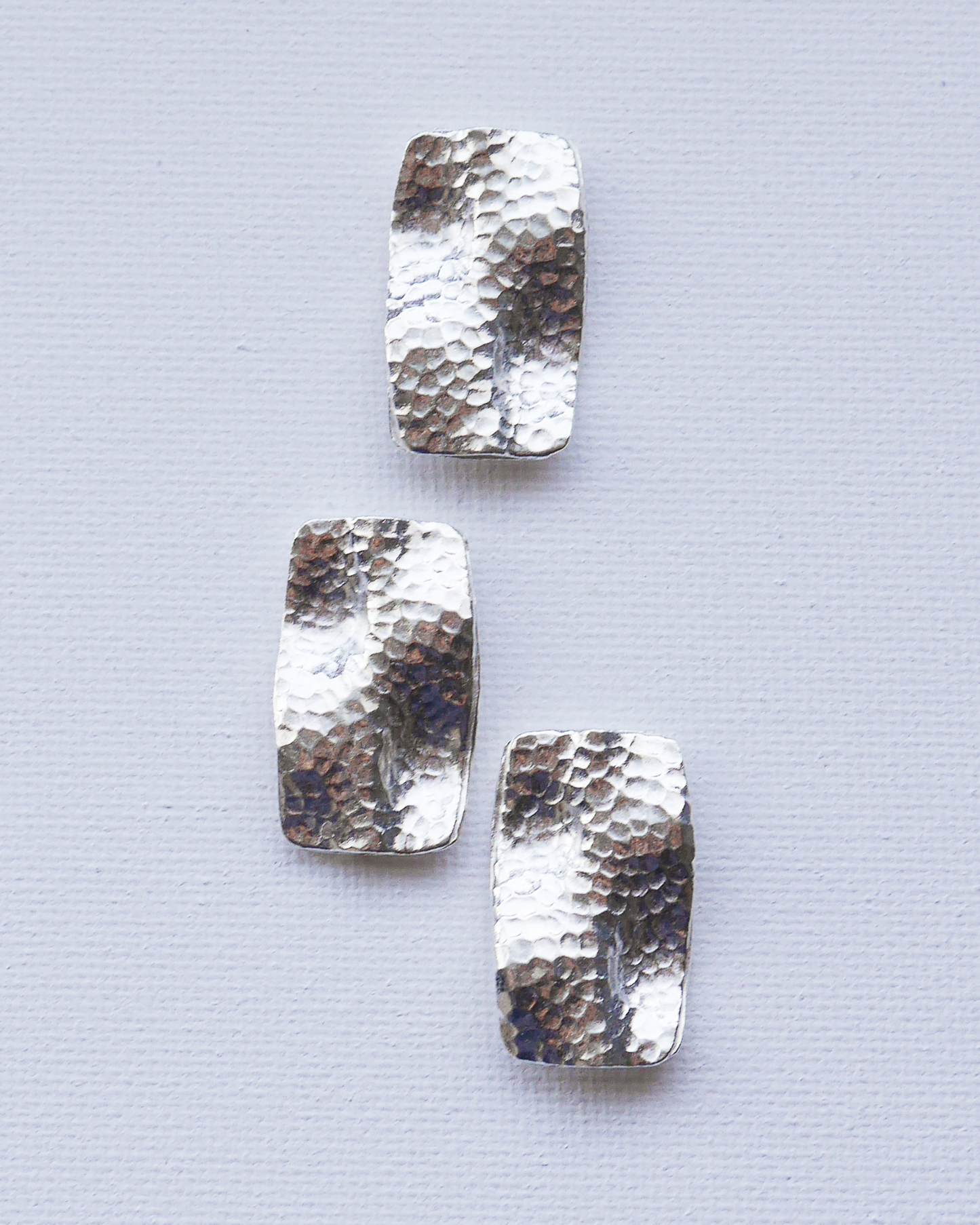 KSB130 カレンシルバー ビーズ フラットテクスチャーレクタングル 1Pcs