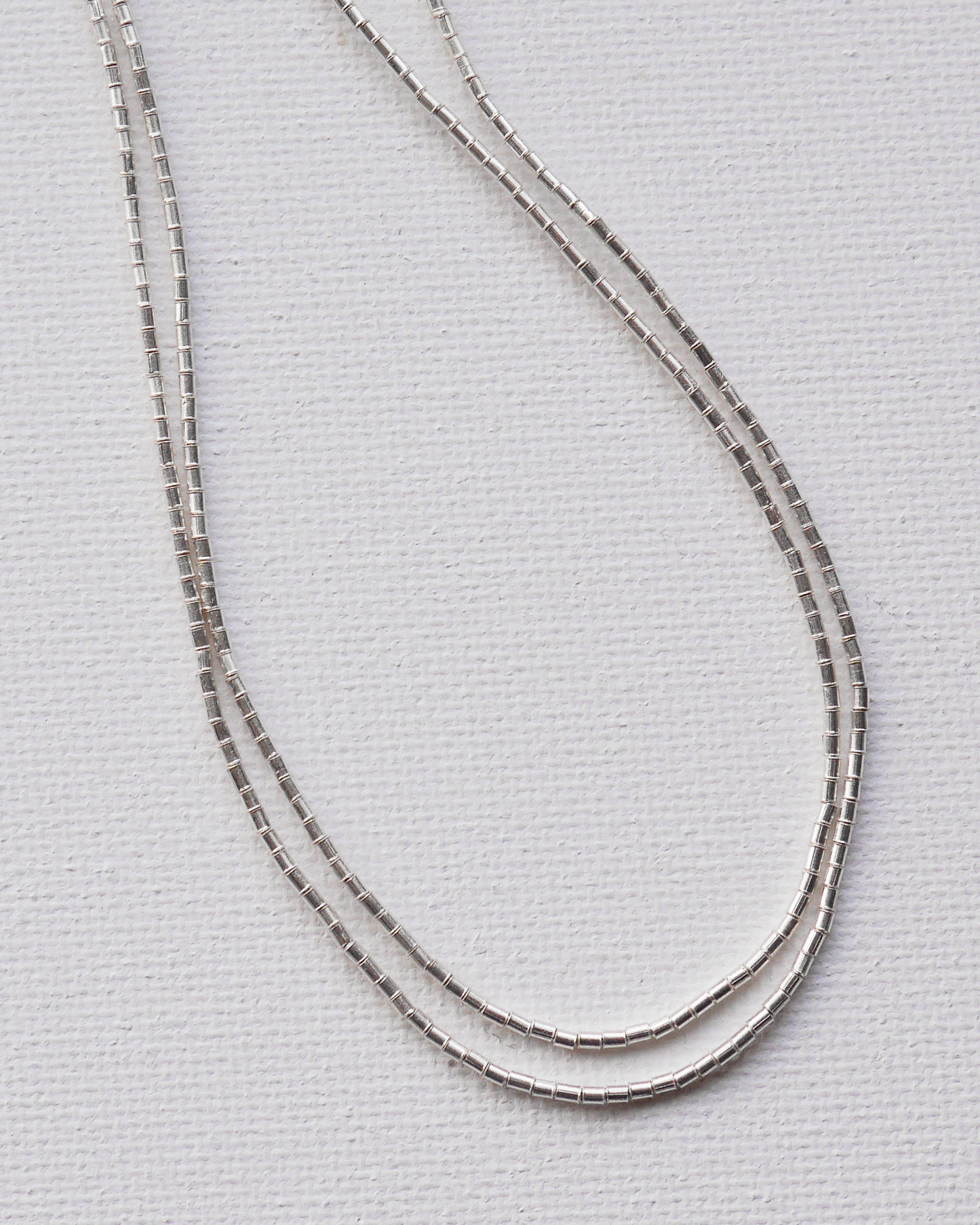 KSB139 カレンシルバー ビーズ プレーンストレートチューブ 1連