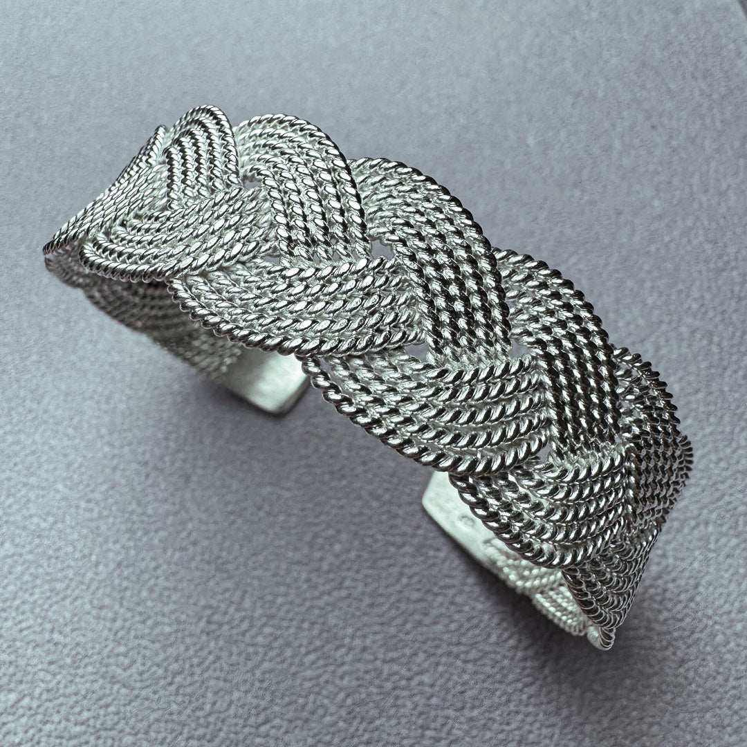 一点のみ KSBA8 カレンシルバー White 編上げバングル