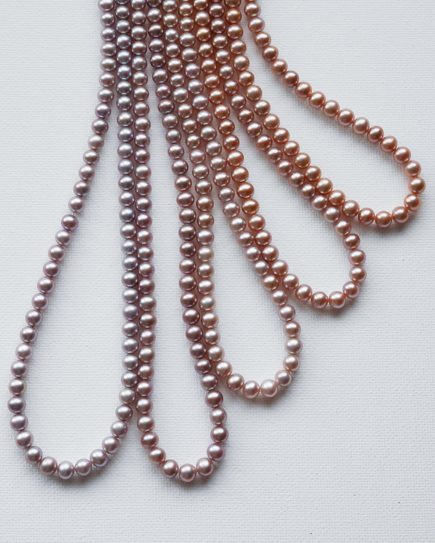 淡水パール  ナチュラルカラー セミラウンド/ポテト 高光沢　1連