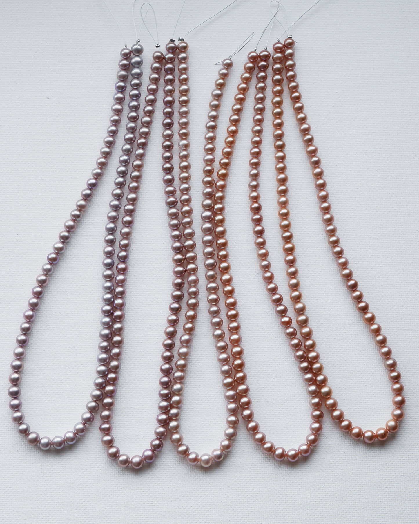 淡水パール  ナチュラルカラー セミラウンド/ポテト 高光沢　1連