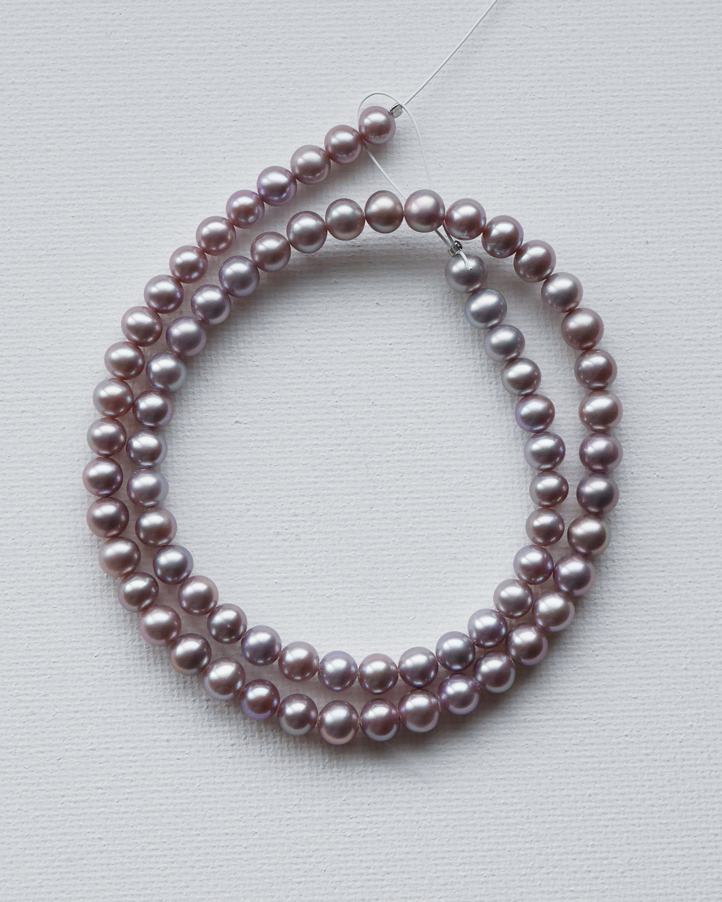 淡水パール  ナチュラルカラー セミラウンド/ポテト 高光沢　1連