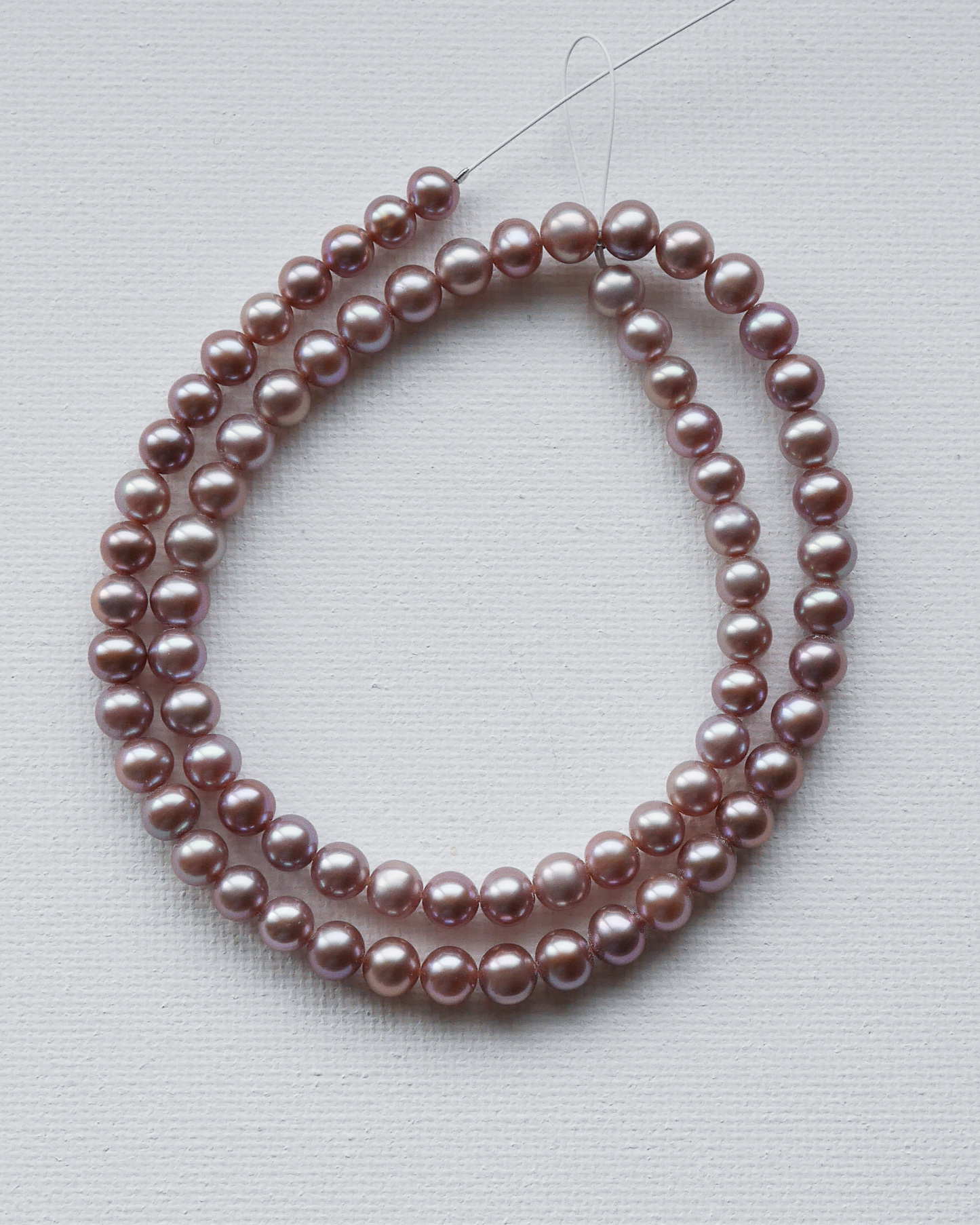 淡水パール  ナチュラルカラー セミラウンド/ポテト 高光沢　1連