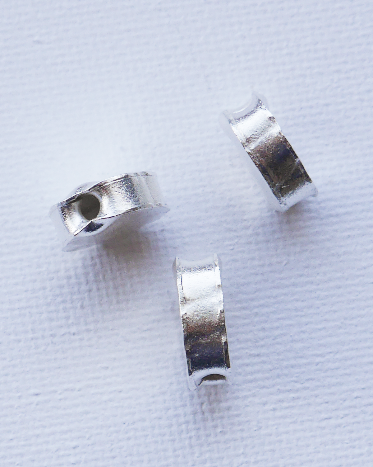 KSB122	カレンシルバー ビーズ フラットオーバルビーズ　3Pcs