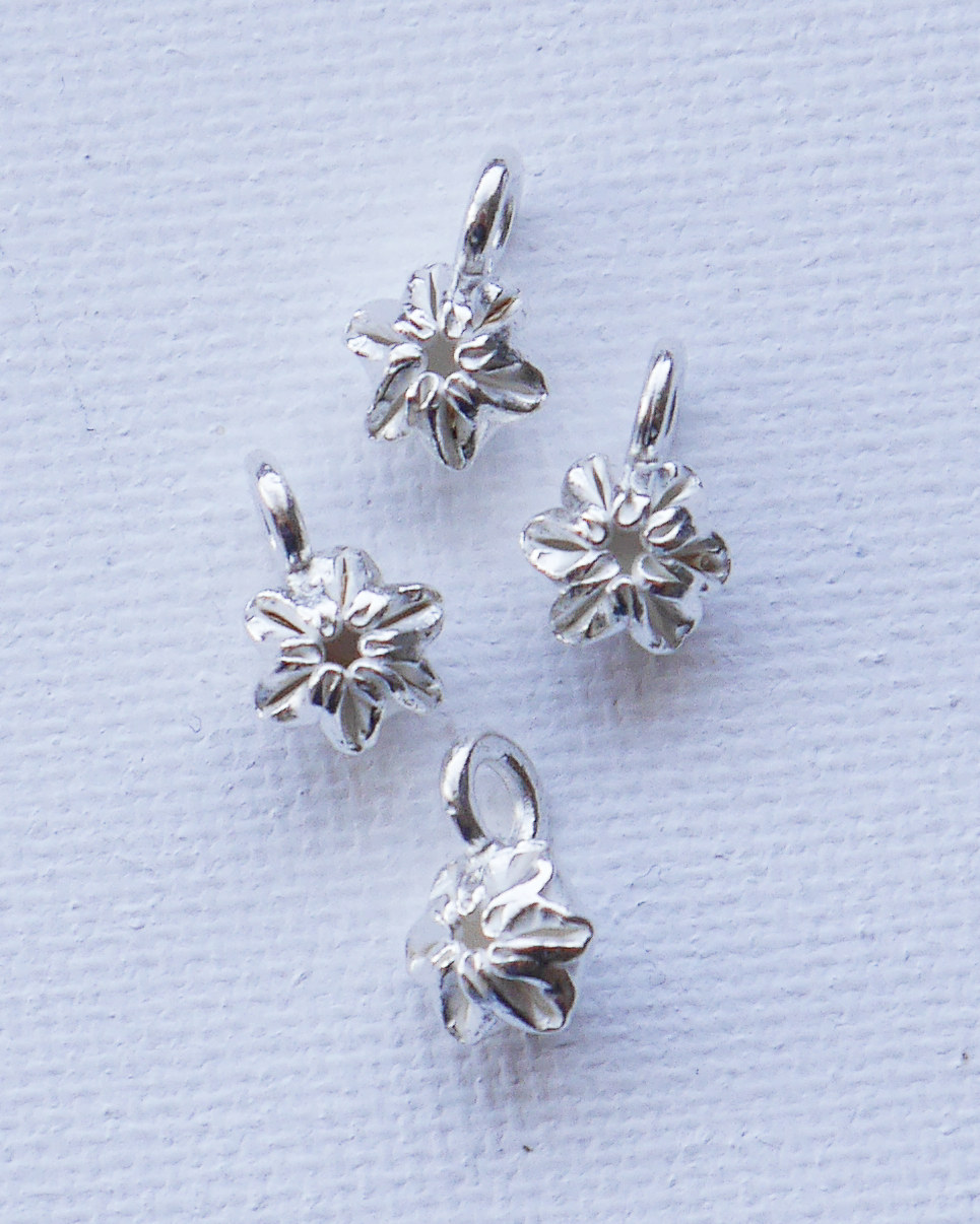 KSB132	カレンシルバー ビーズ ギャザーフラワーチャーム