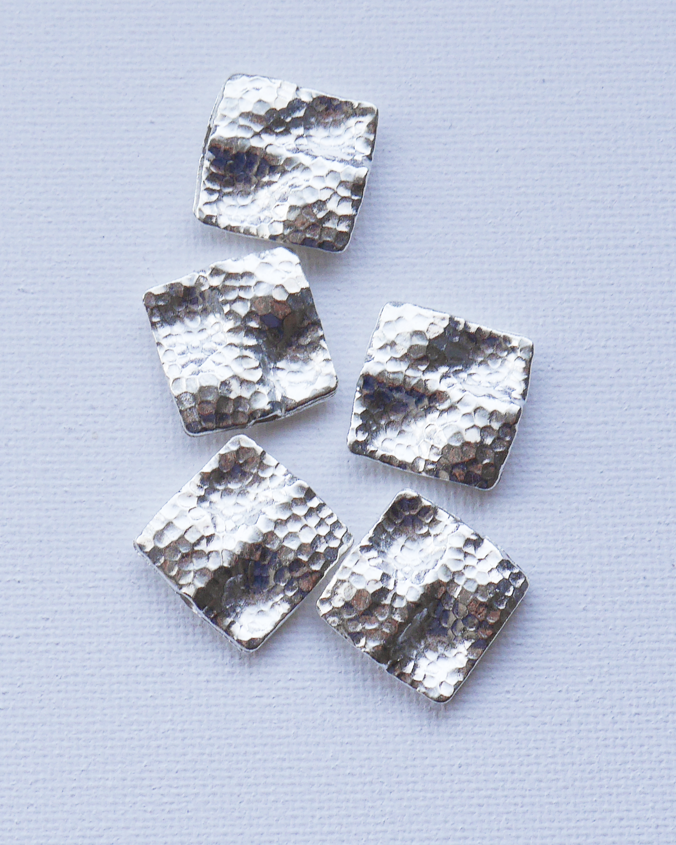 KSB129　カレンシルバー ビーズ フラットテクスチャースクエア 1Pcs