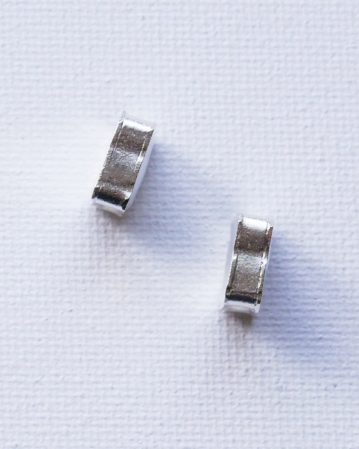 KSB121	カレンシルバー ビーズ フラットスクエアビーズ　2Pcs