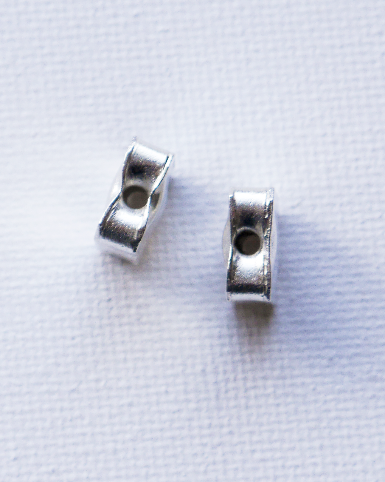 KSB121	カレンシルバー ビーズ フラットスクエアビーズ　2Pcs