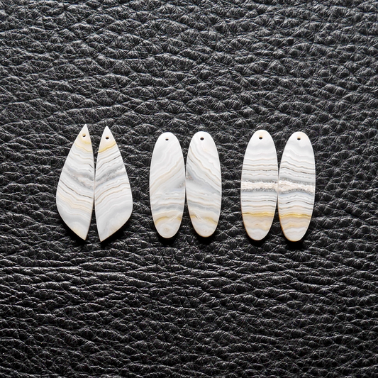 インドネシア産ホワイトバンデッドアゲート カボション　1ペア